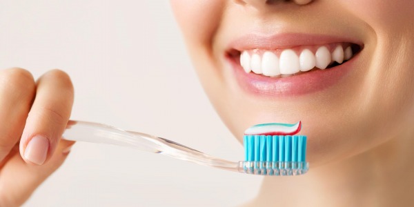 Cuidados Bucodentales para el Cambio de Estación: Claves para Mantener una Sonrisa Saludable